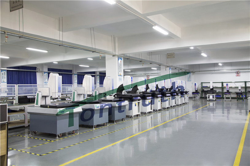 影像测量仪成品区.jpg
